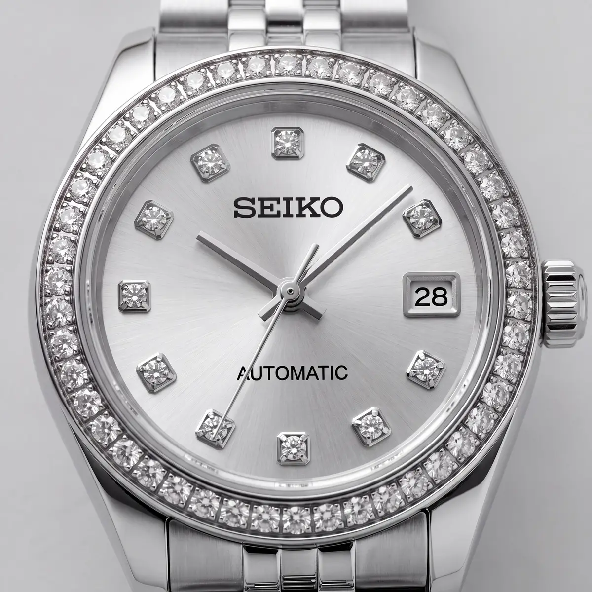 Seiko Mod Uhr DIAMANT-SILBER FÜR DAMEN – Zifferblatt Nahaufnahme – MedoMods